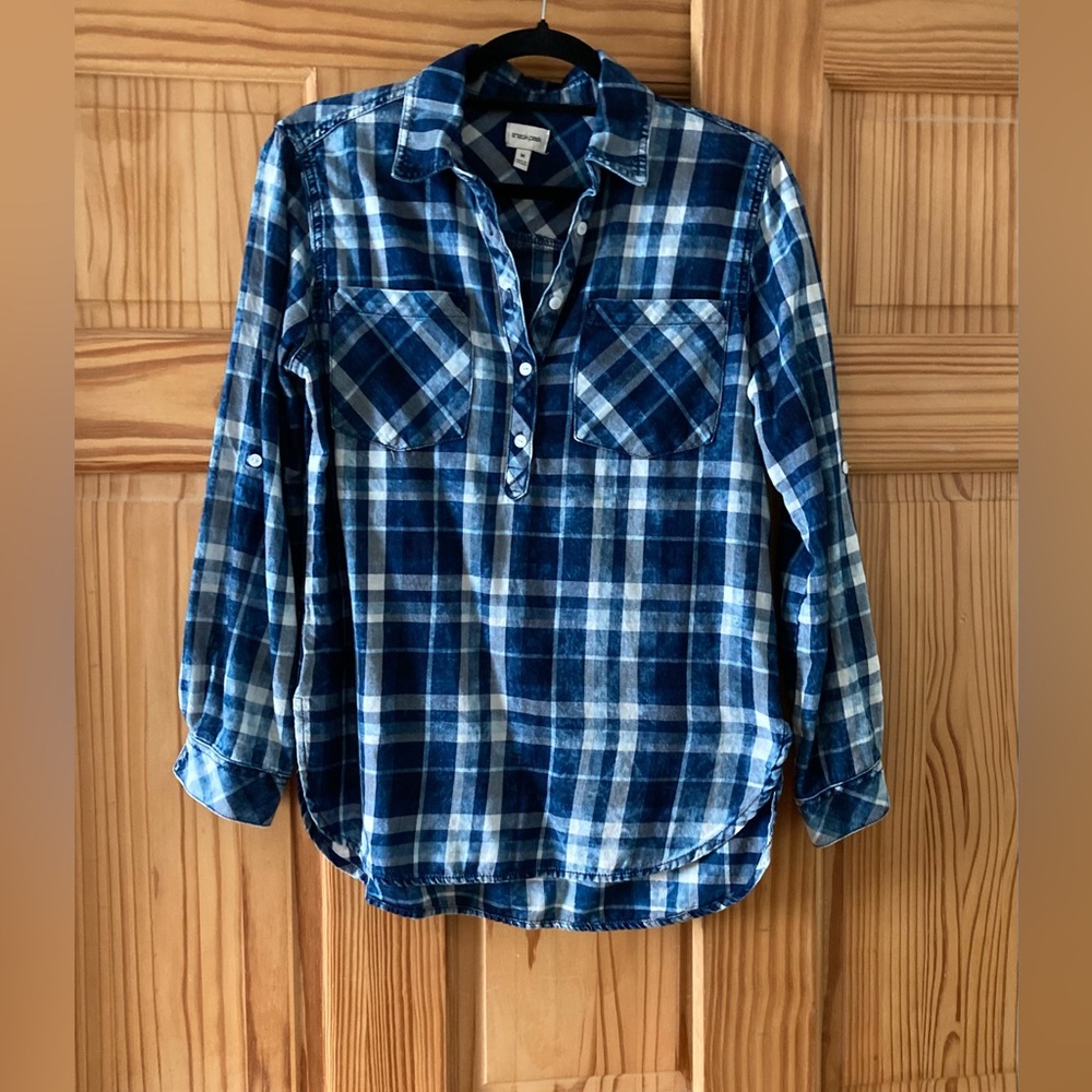 Cute plaid top